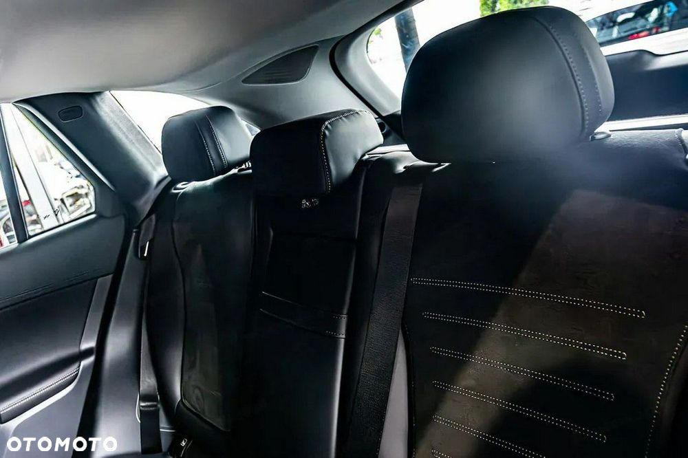 Mercedes-Benz GLC 200 4-Matic - 12