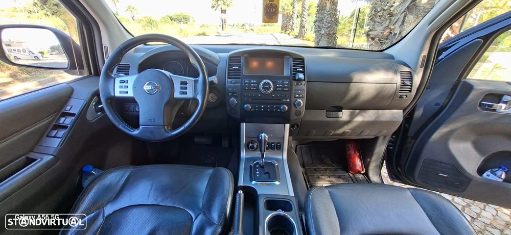 Nissan Navara 3.0 dCi V6 CD LE AT 4WD - 19