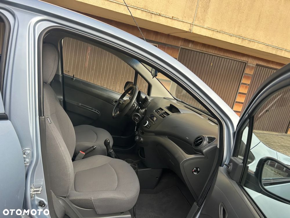 Chevrolet Spark - 15