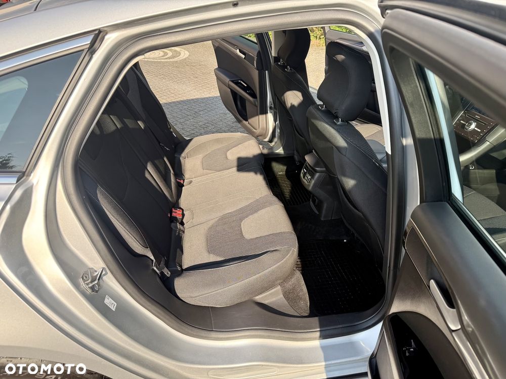 Ford Mondeo 2.0 EcoBlue Titanium - 27
