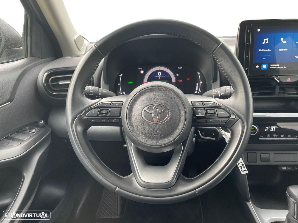 Toyota Yaris Cross 1.5 HDF Comfort Plus - 13