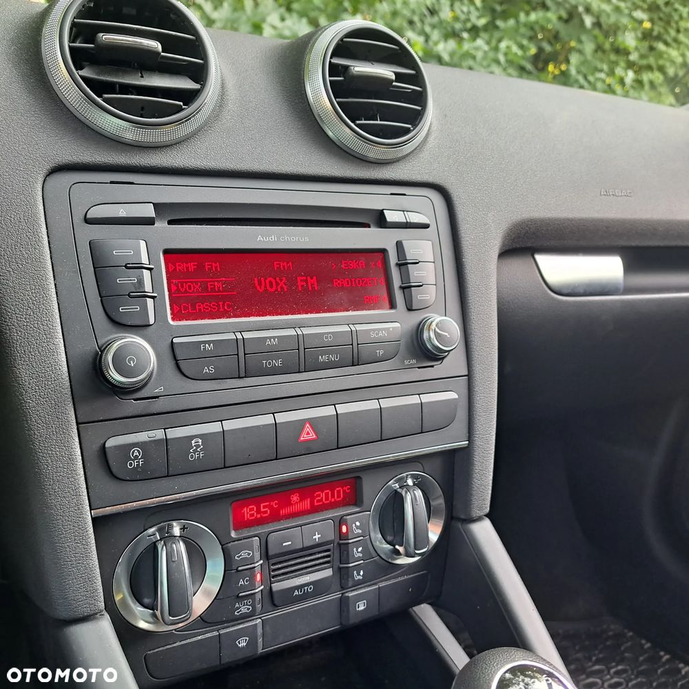 Audi A3 Sportback 1.6 TDI DPF Attraction - 10