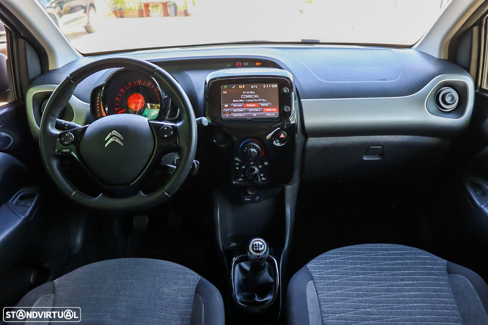 Citroën C1 1.0 VTi Shine - 10