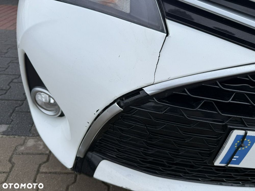 Toyota Yaris - 12