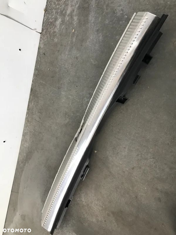 Próg bagażnika Audi A6 C7 kombi 10-18r. osłona nakładka progu listwa bagażnika 4G9864483 - 9