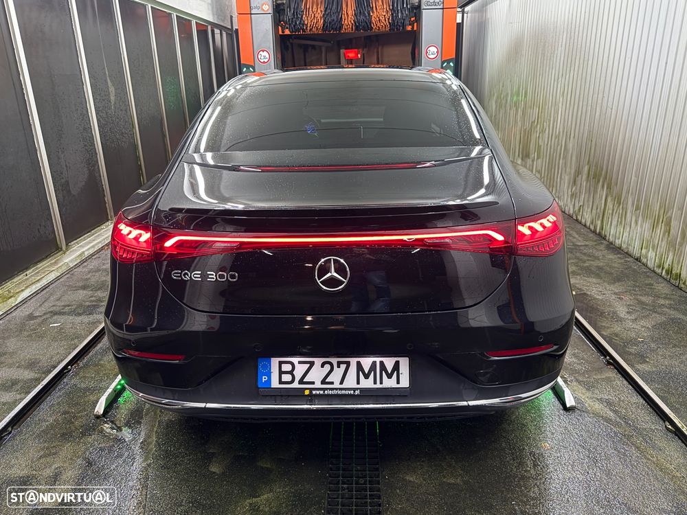 Mercedes-Benz EQE 300 Electric Art - 6