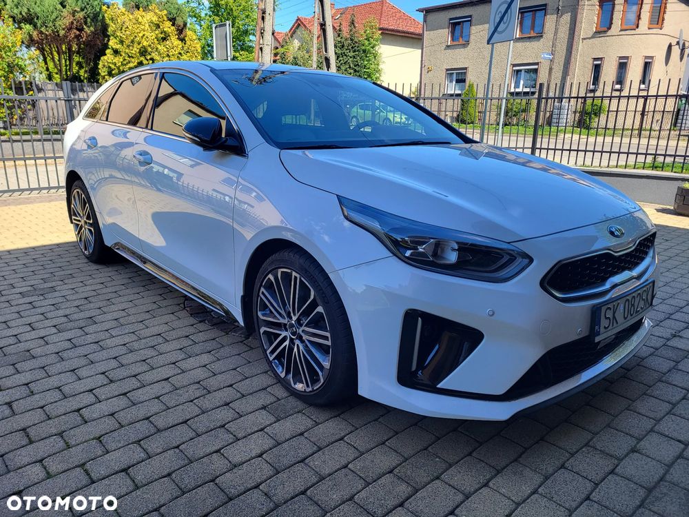 Kia ProCeed - 14