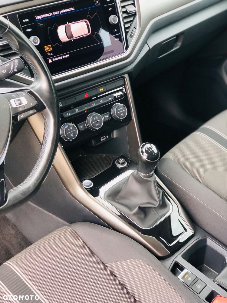 Volkswagen T-Roc 1.0 TSI Style - 23