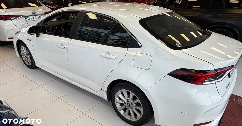 Toyota Corolla - 12