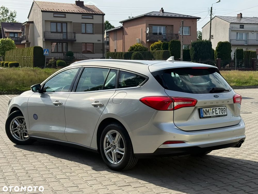 Ford Focus 2.0 TDCi Titanium ASS - 8