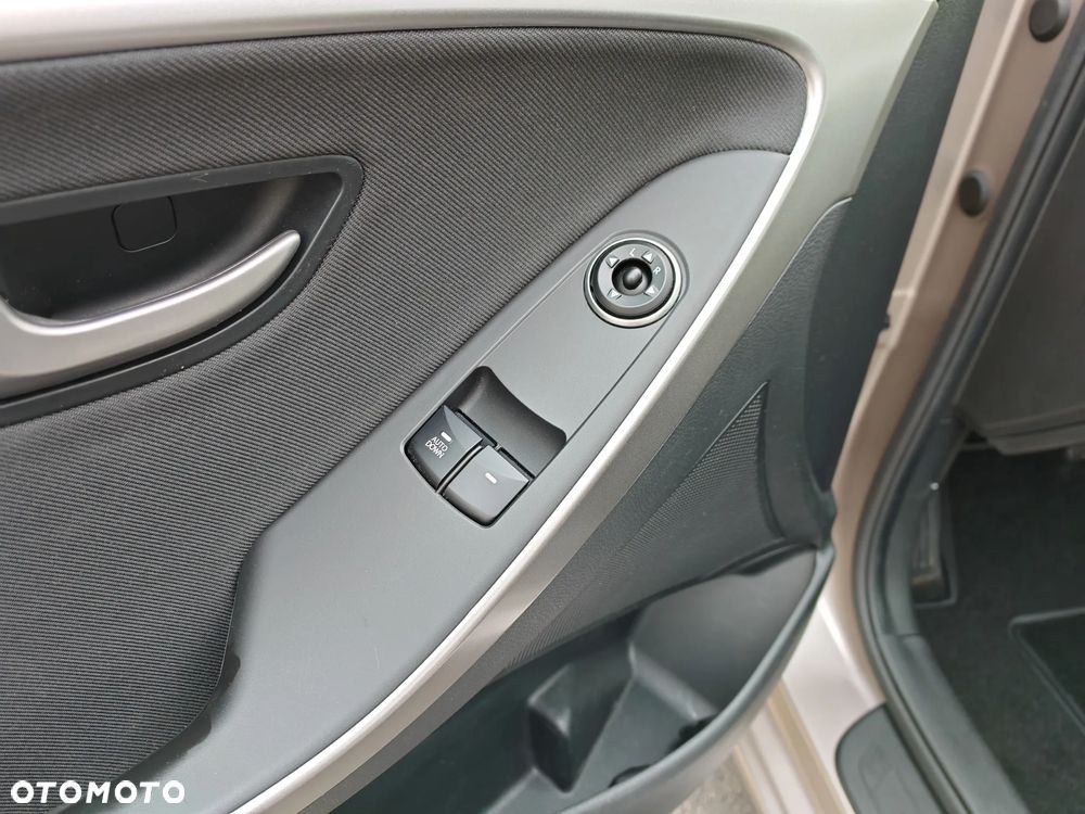 Hyundai i30 1.4 Trend - 23