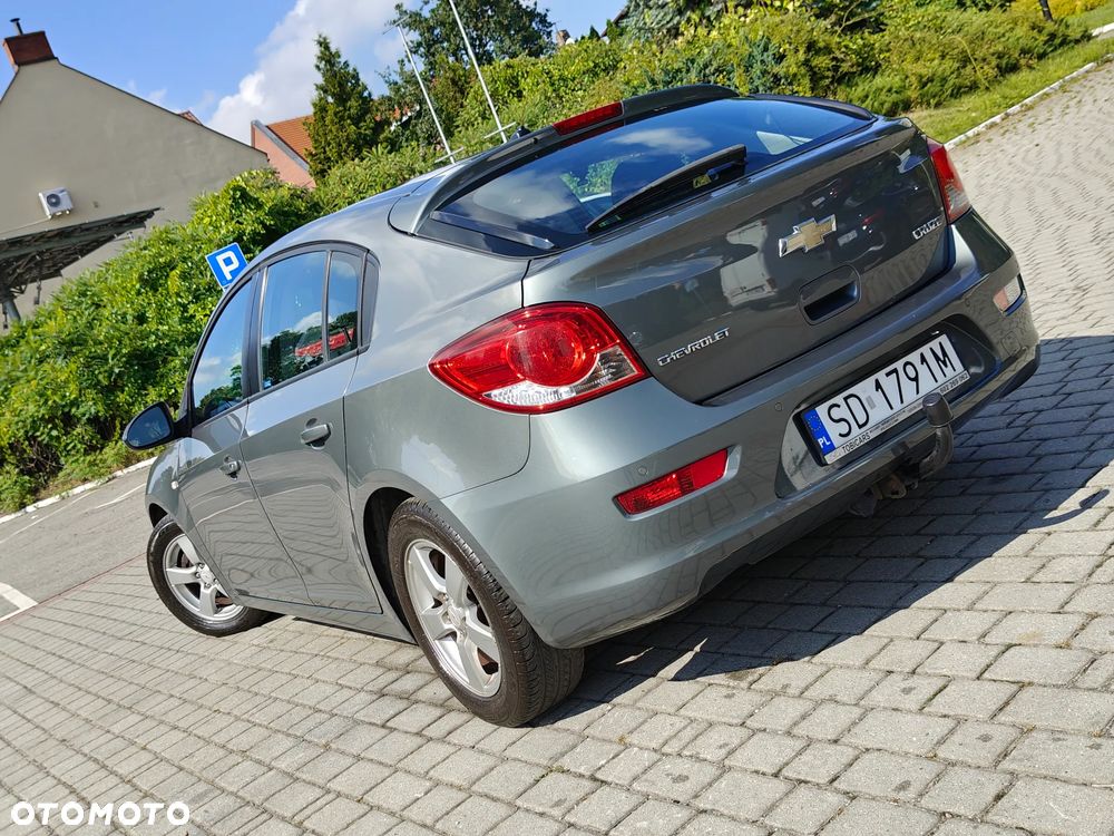 Chevrolet Cruze 1.6 LT - 27