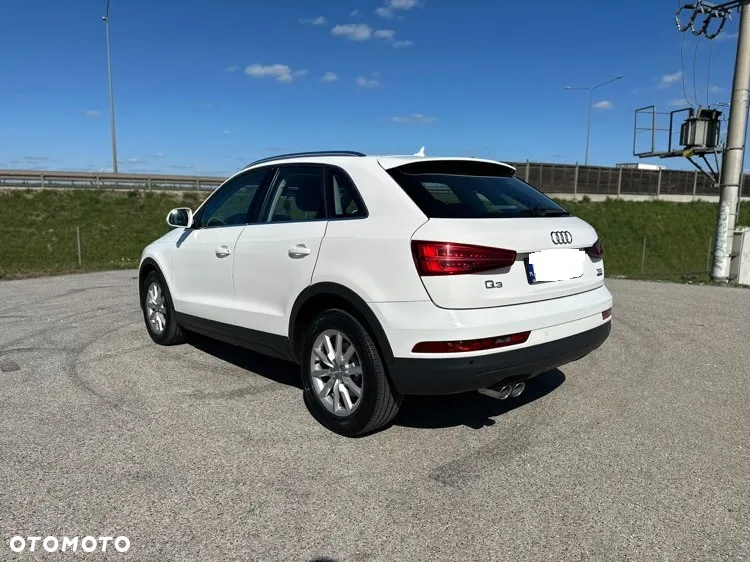 Audi Q3 2.0 TDI S tronic - 9