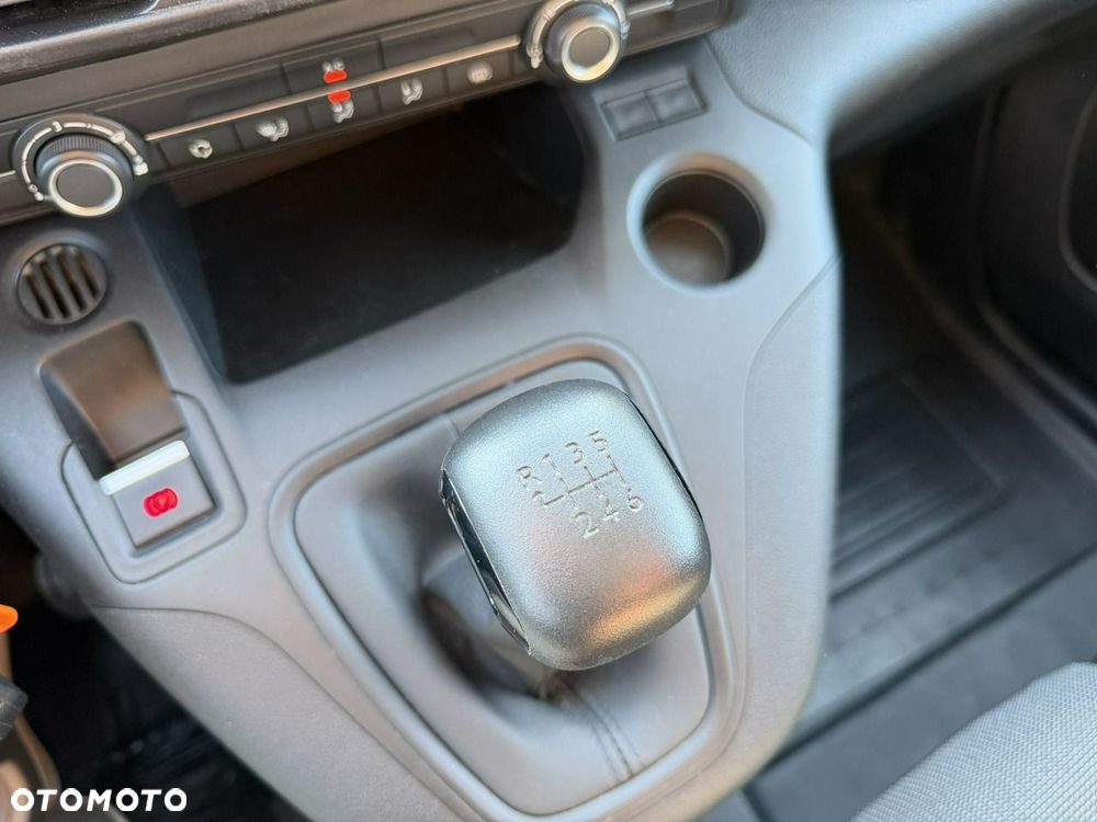 Toyota Proace City - 17