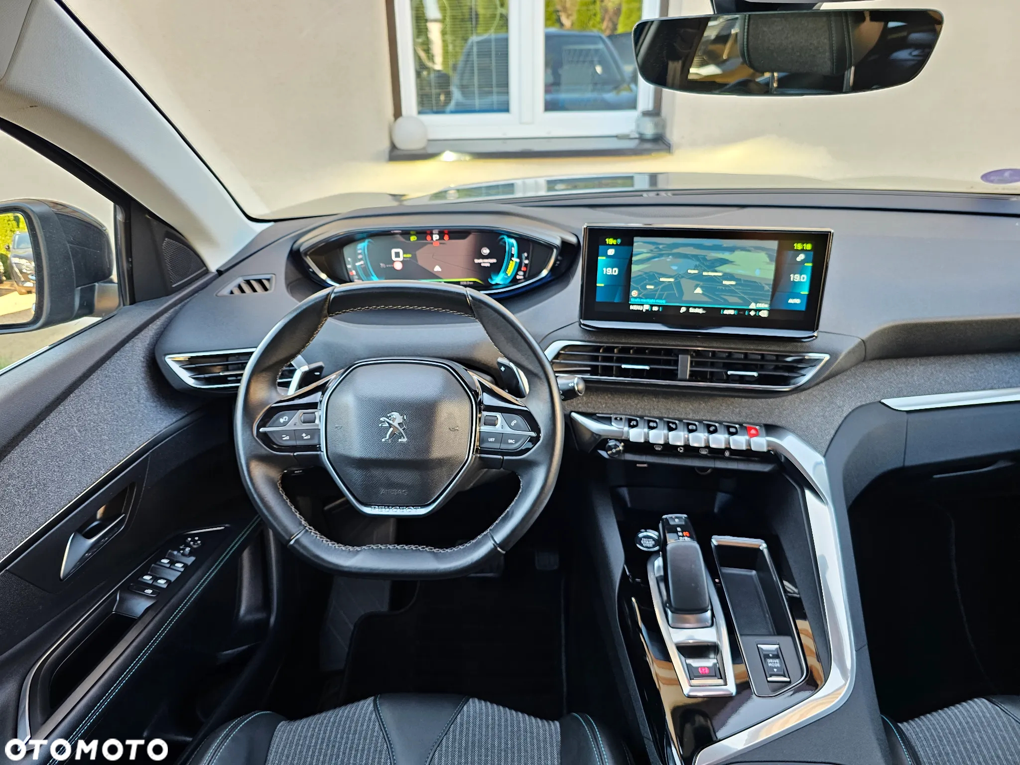 Peugeot 3008 Hybrid 225 e-EAT8 Allure Pack - 25
