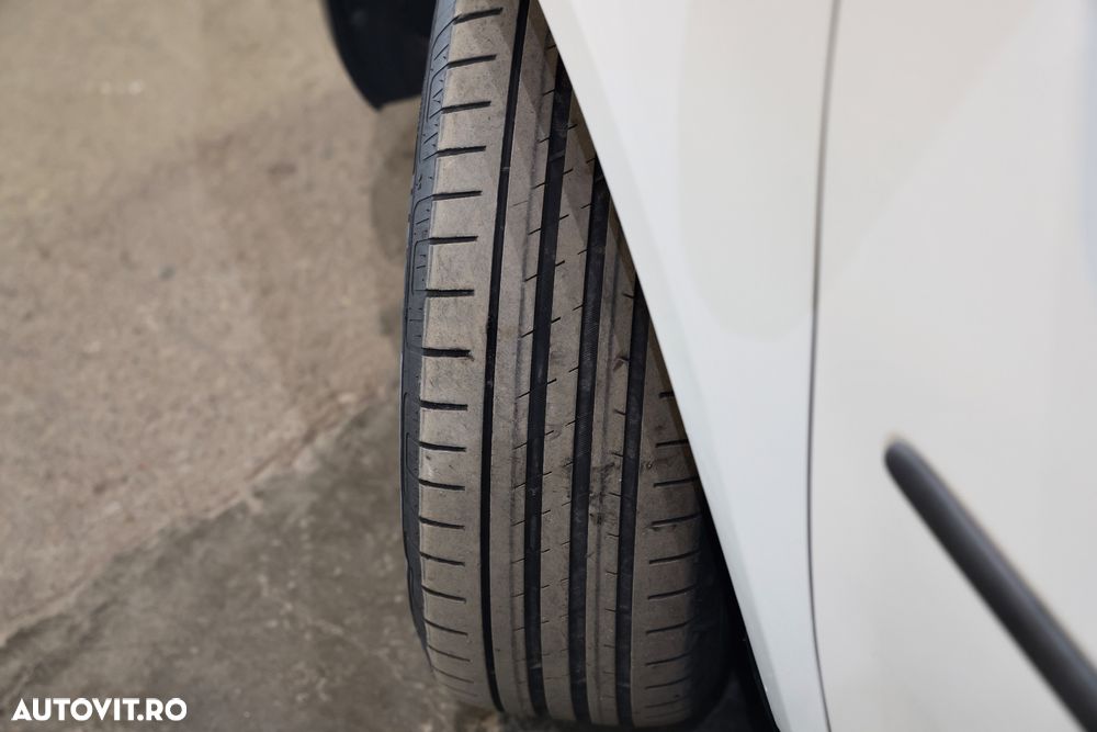 Volkswagen Caddy Maxi - 30