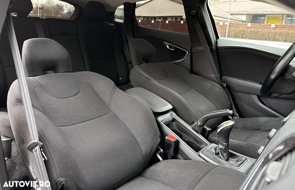 Volvo V40 - 12