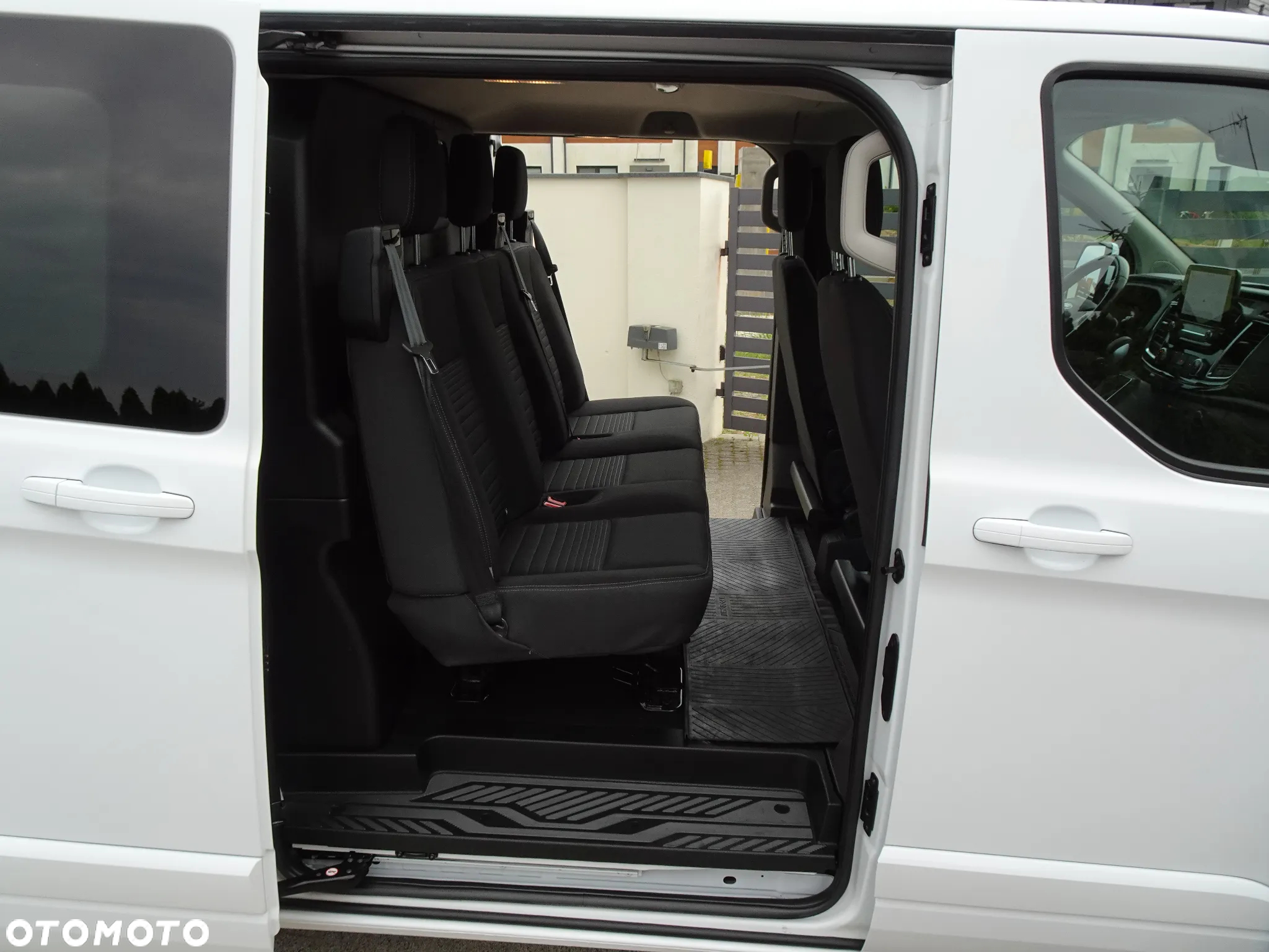 Ford Transit Custom 320 L2H1 Limited (bryg.) - 15