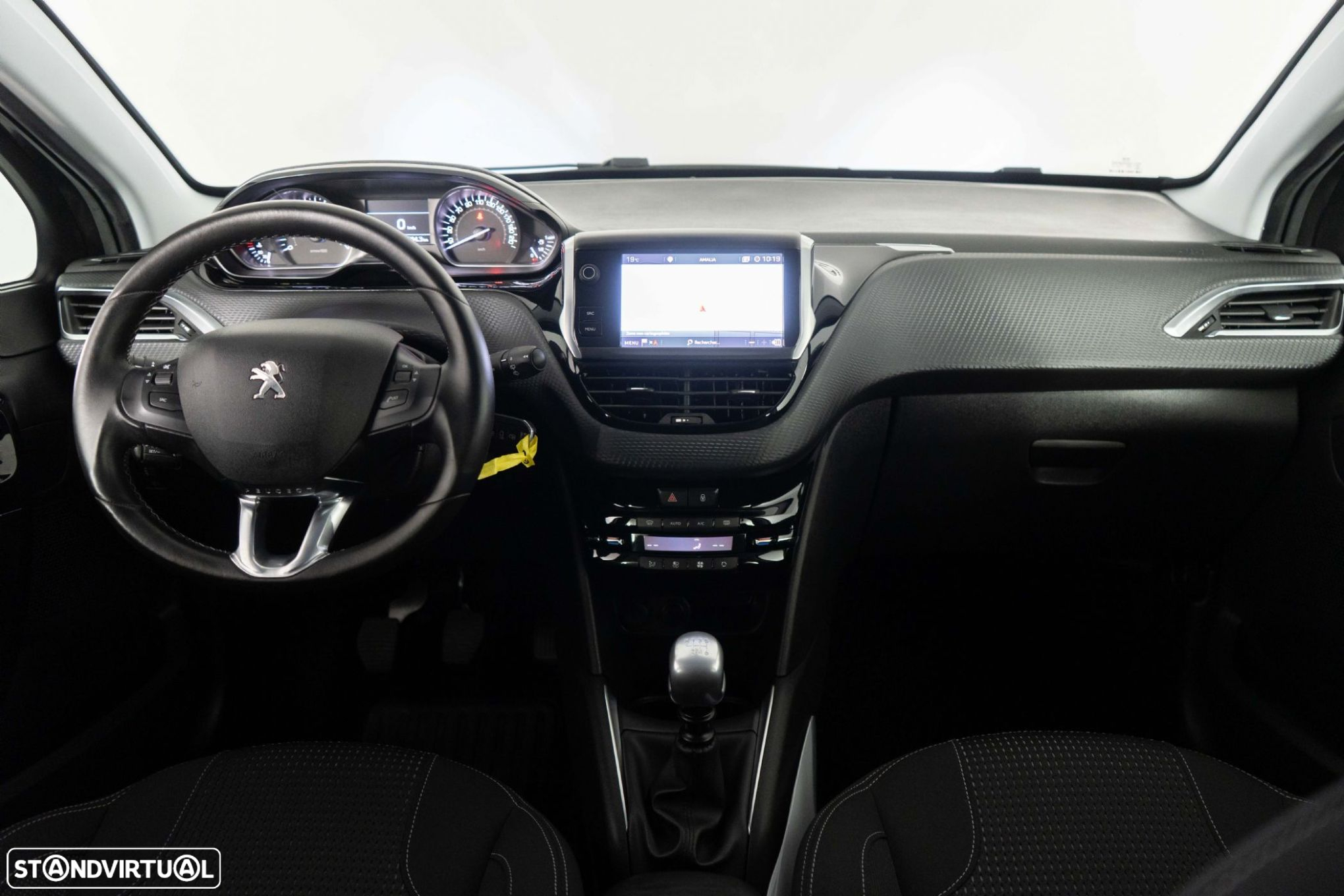 Peugeot 208 1.2 PureTech Allure - 19