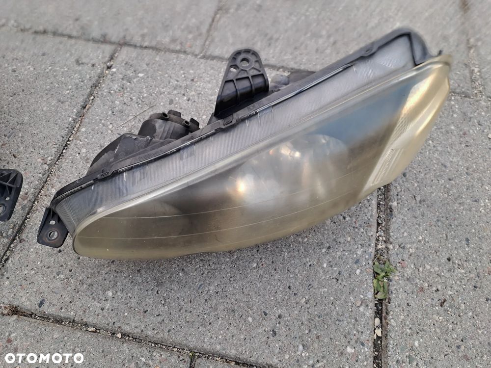 Honda HR-V 1998-2005r. I lampy przednie EU - 5