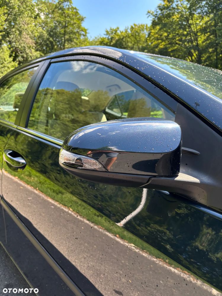 Toyota Corolla 1.6 Premium + - 21