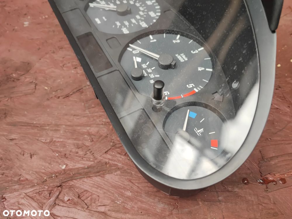 BMW E46 COUPE / CABRIO ORYGINALNY LICZNIK Z WERSJI ANGLIK MANUAL Z WERSJI DIESEL R4 O NR. 6 940 898  OEM SPRAWNY W 100% - 5
