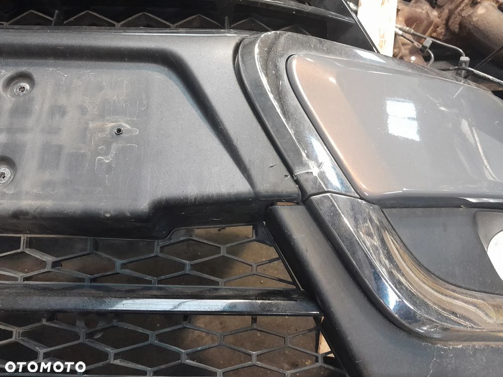 Zderzak Łada Vesta !! Kompletny !! Grill, halogeny !! DO POPRAWEK - 2