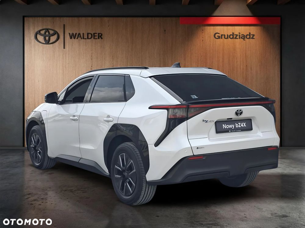 Toyota bZ4X 73.1kWh Style - 3