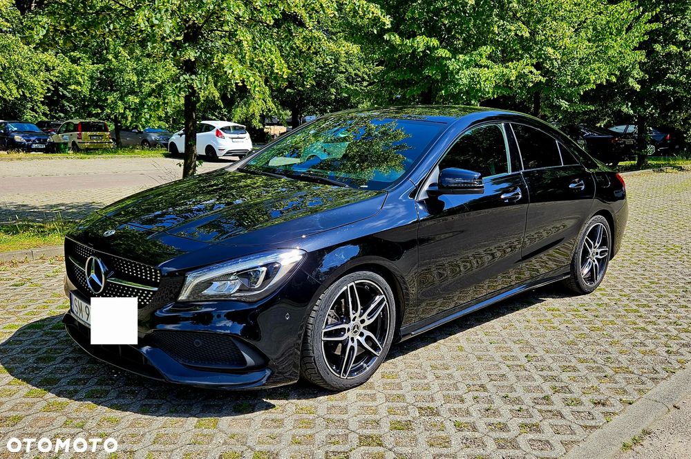 Mercedes-Benz CLA 200 7G-DCT AMG Line - 1