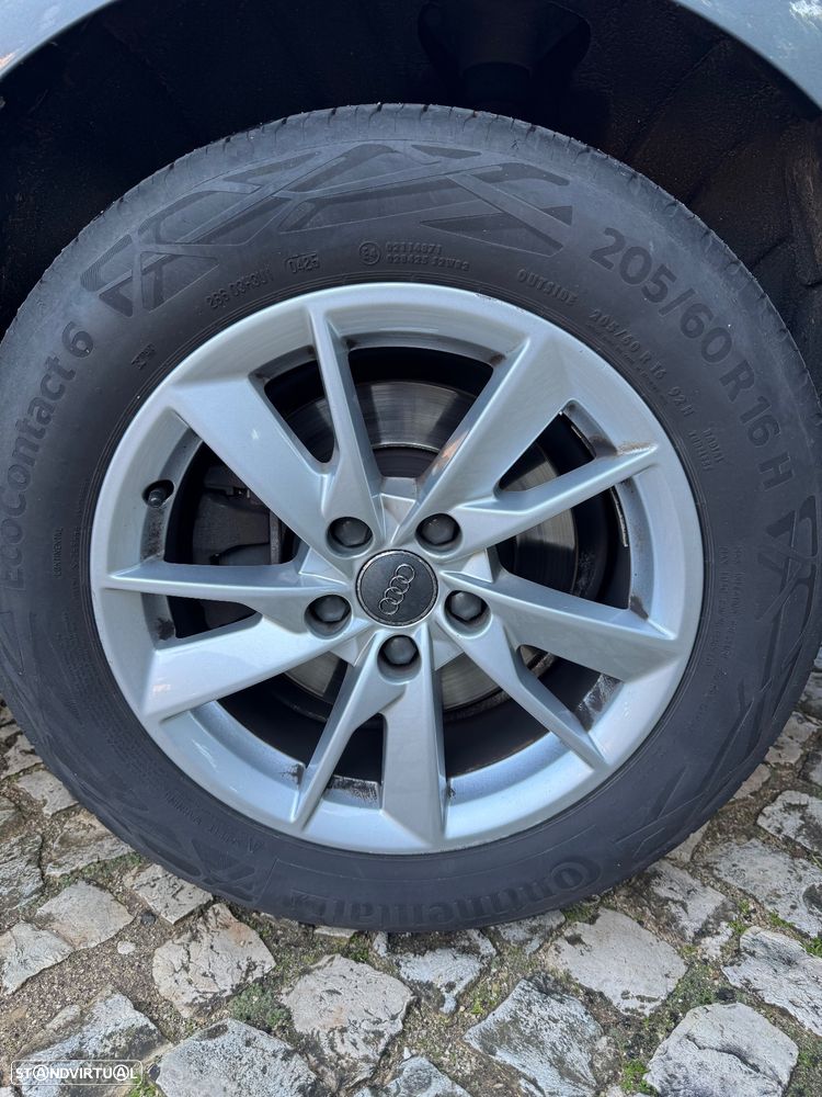 Audi A4 Avant 2.0 TDI - 6