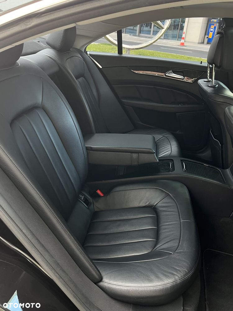 Mercedes-Benz CLS - 4