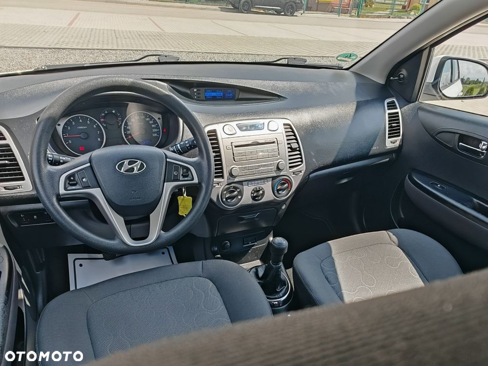 Hyundai i20 - 8