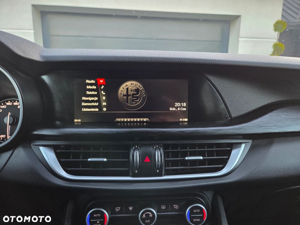 Alfa Romeo Stelvio - 20