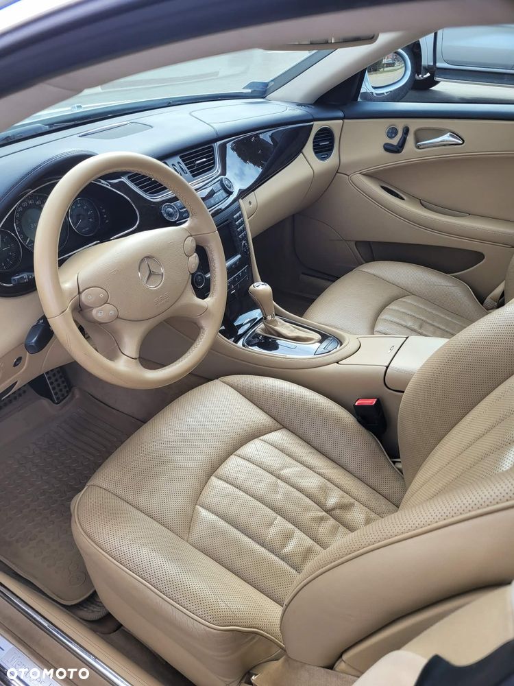 Mercedes-Benz CLS - 12