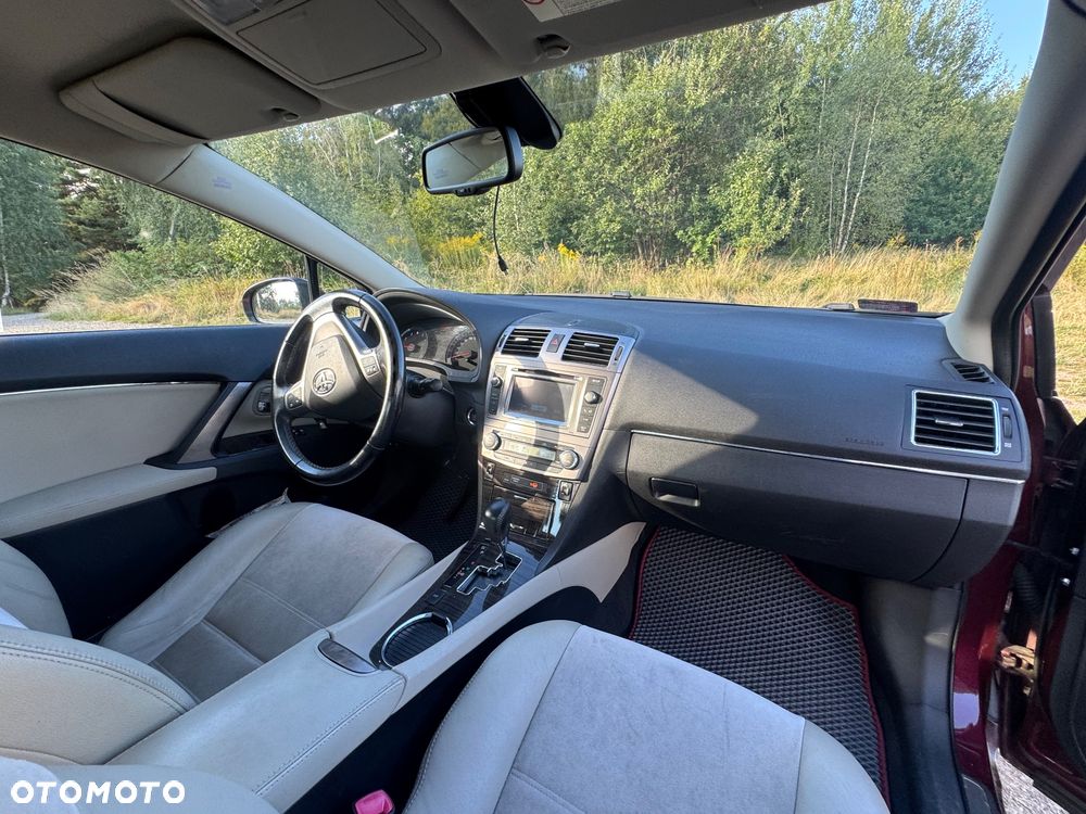 Toyota Avensis 1.8 Premium MS - 7