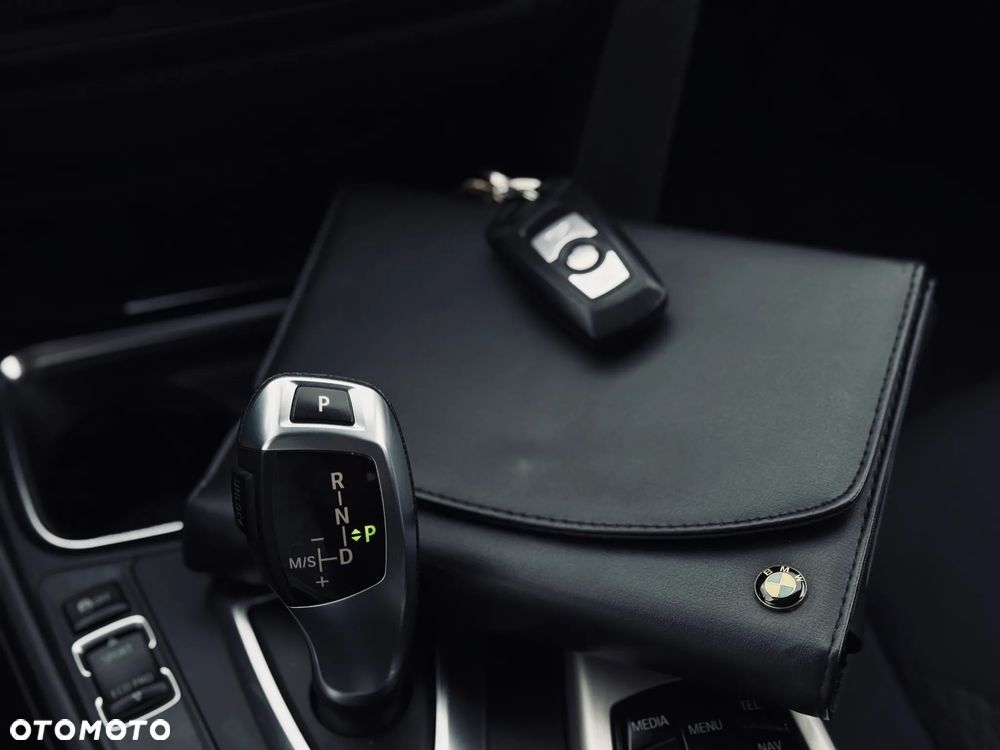 BMW Seria 3 318d - 31