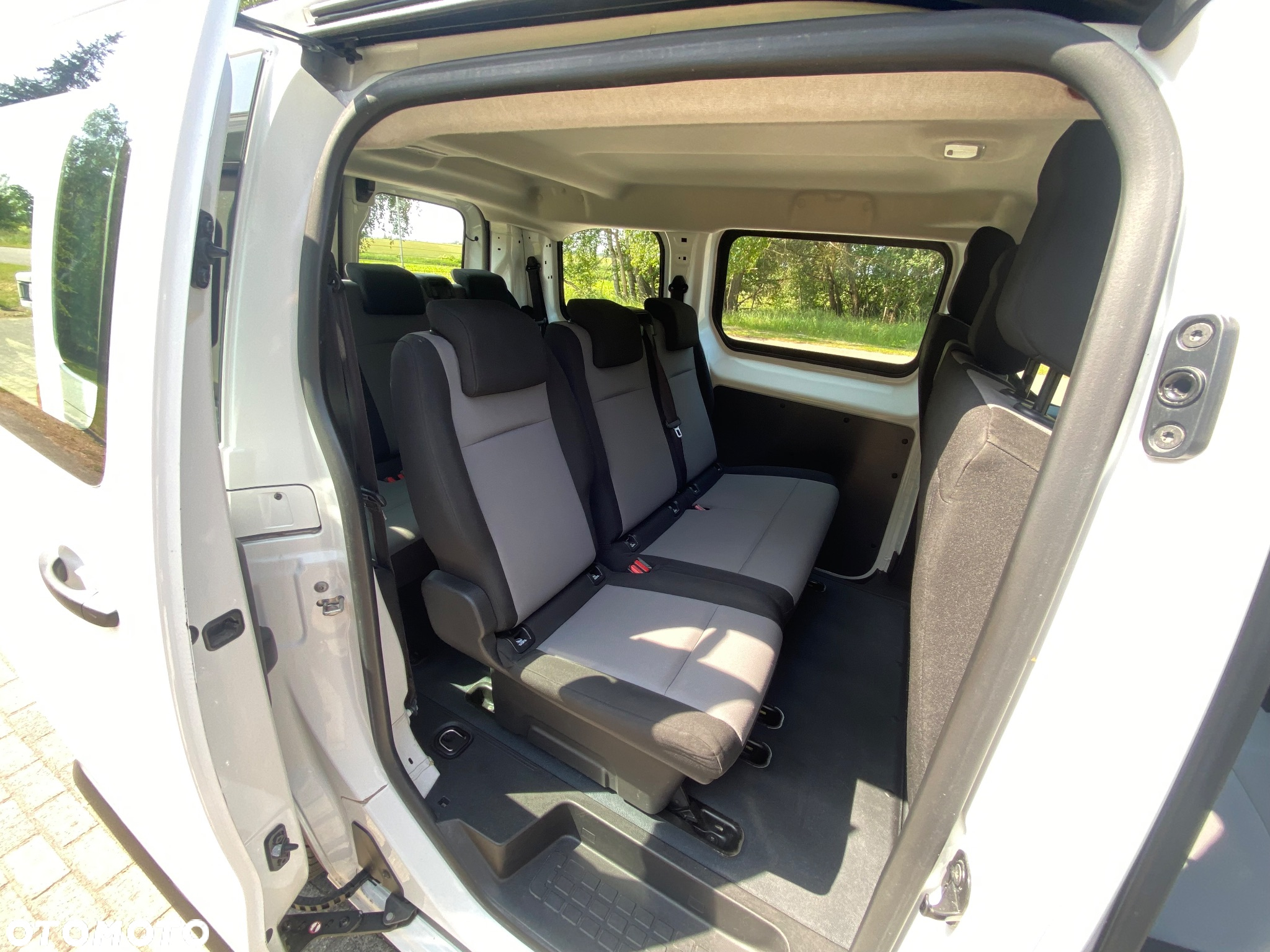 Citroën SpaceTourer M 1.6 BlueHDi 115 S&S Feel - 13