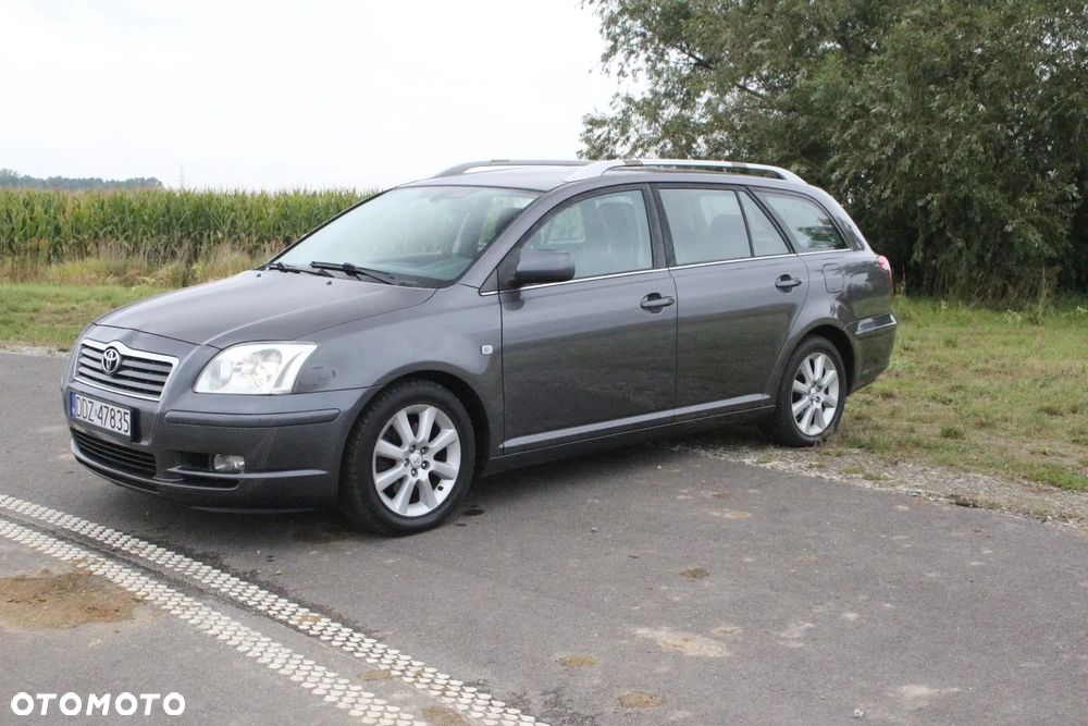 Toyota Avensis 2.0 D-4D Combi - 11