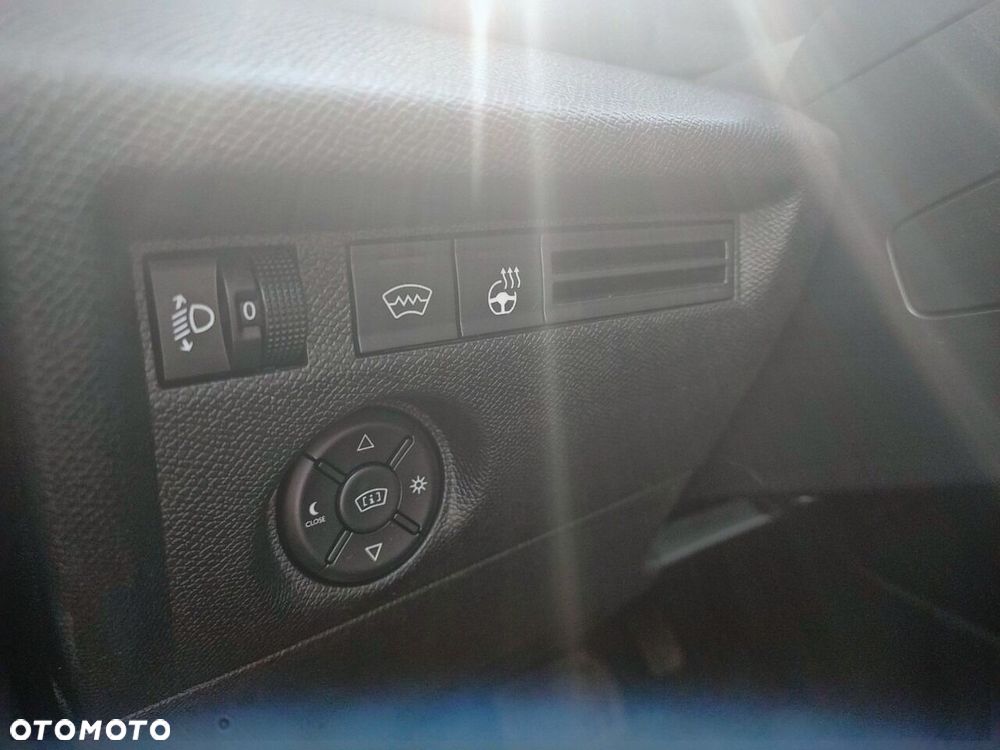 Citroën C4 1.2 PureTech Max S&S EAT8 - 15