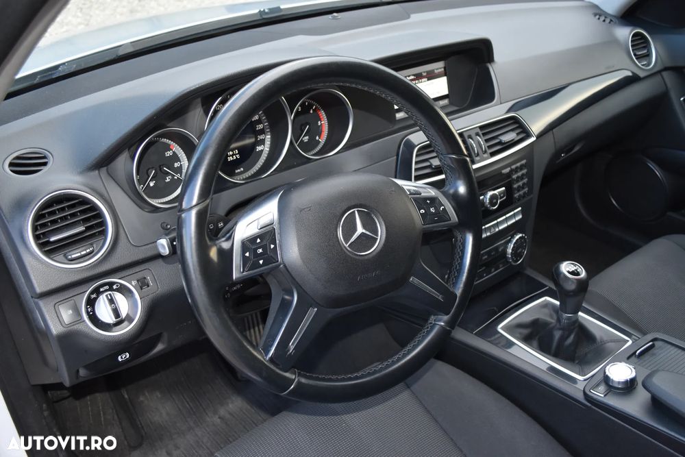 Mercedes-Benz C - 11