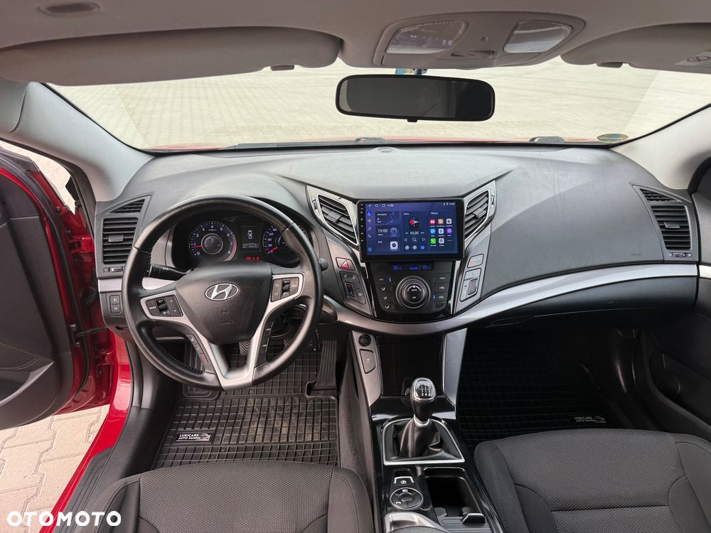 Hyundai i40 Kombi blue 1.6 Family+ - 20