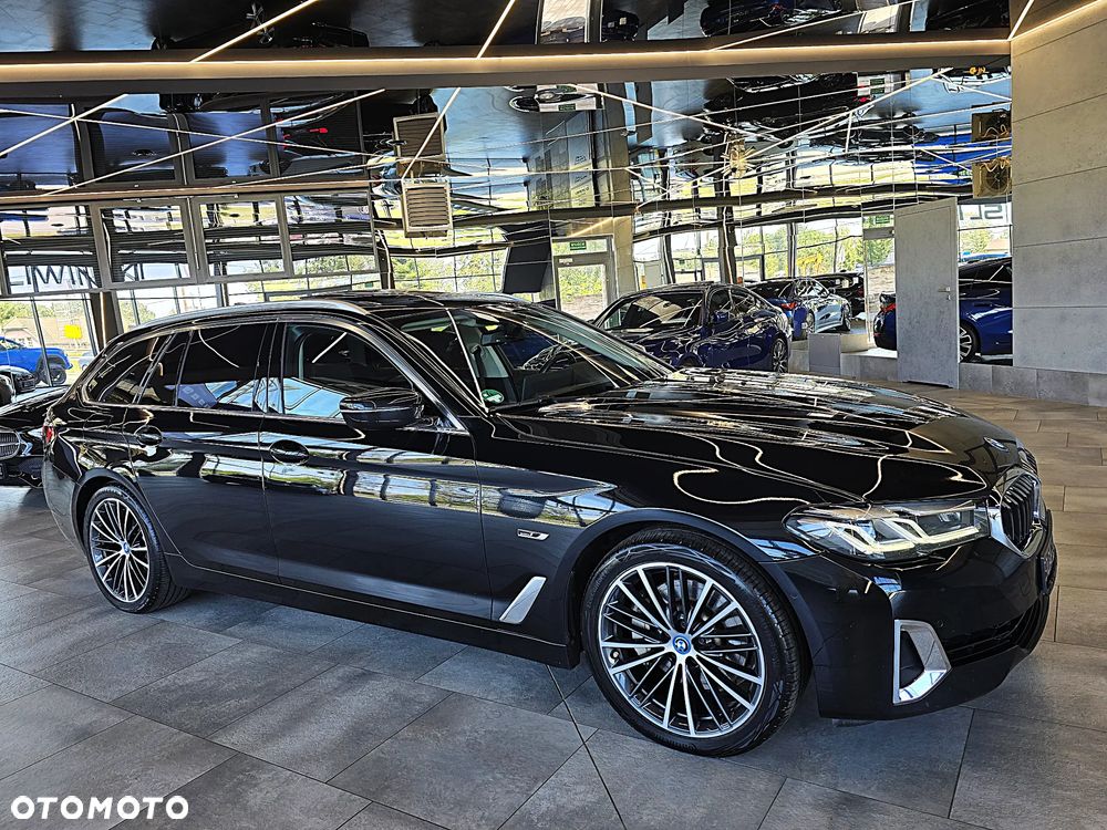 BMW Seria 5 530e xDrive Luxury Line - 12