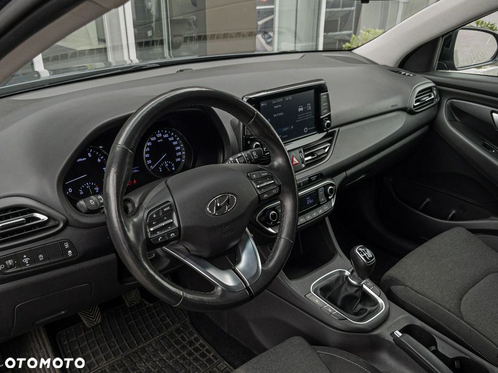 Hyundai i30 1.5 DPI Smart - 11