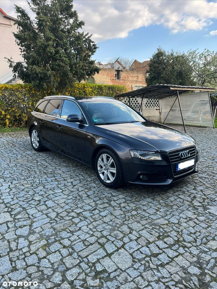 Audi A4 Avant - 33