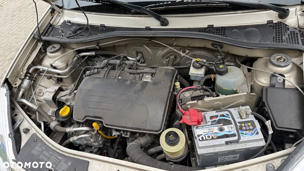 Dacia Sandero 1.2 16V Story - 11
