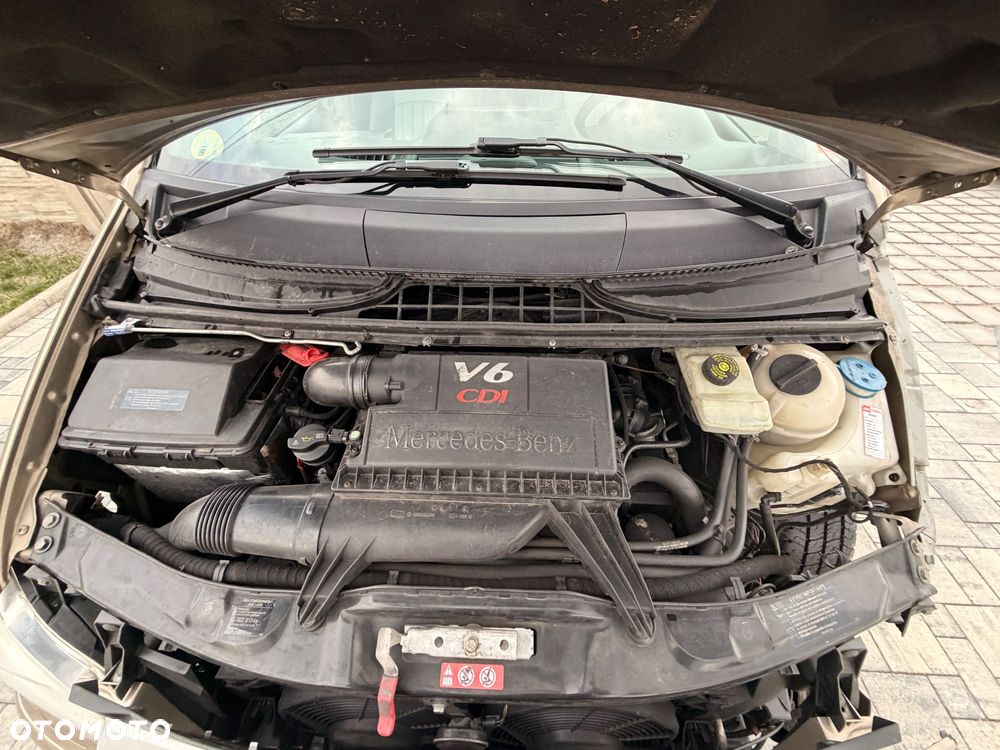 Mercedes-Benz Viano 3.0 CDI DPF lang Automatik Avantgarde - 34