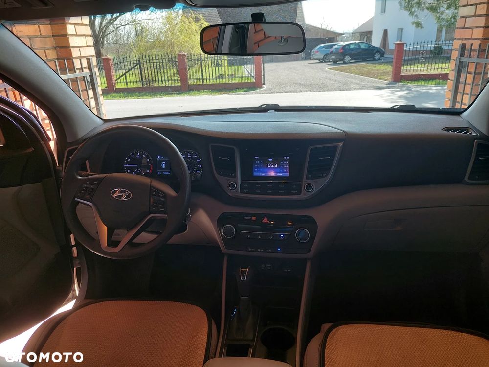 Hyundai Tucson - 13