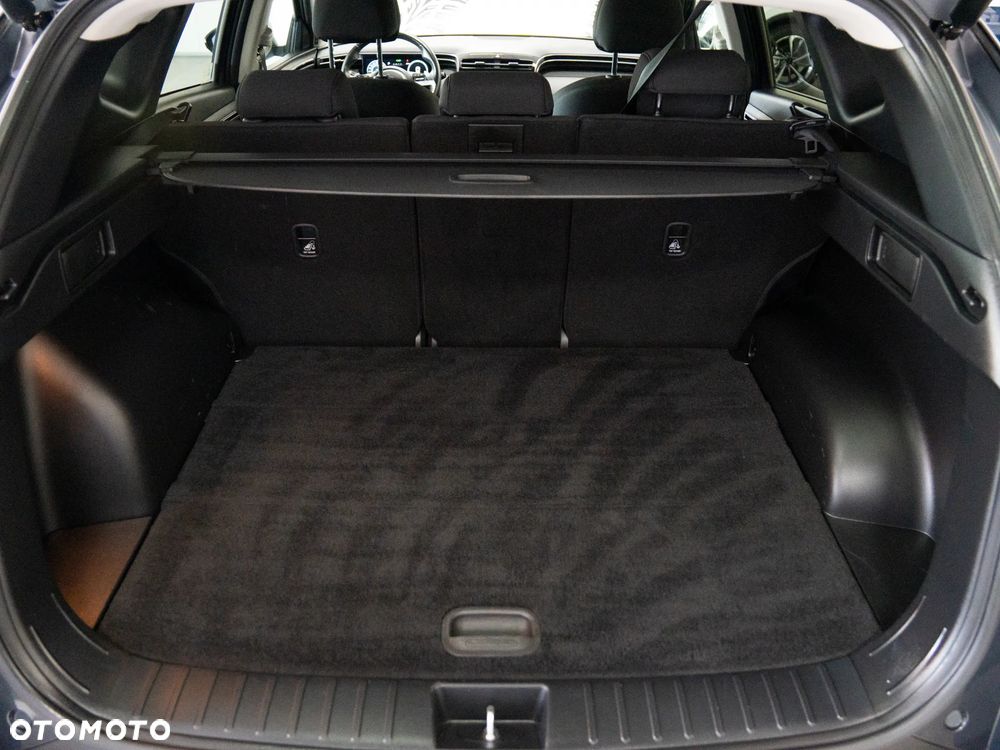 Hyundai Tucson 1.6 T-GDi HEV Executive 2WD - 39
