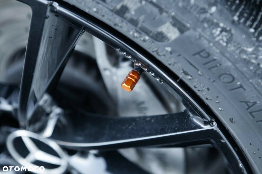 Mercedes-Benz Klasa E 220 d 4-Matic AMG - 18