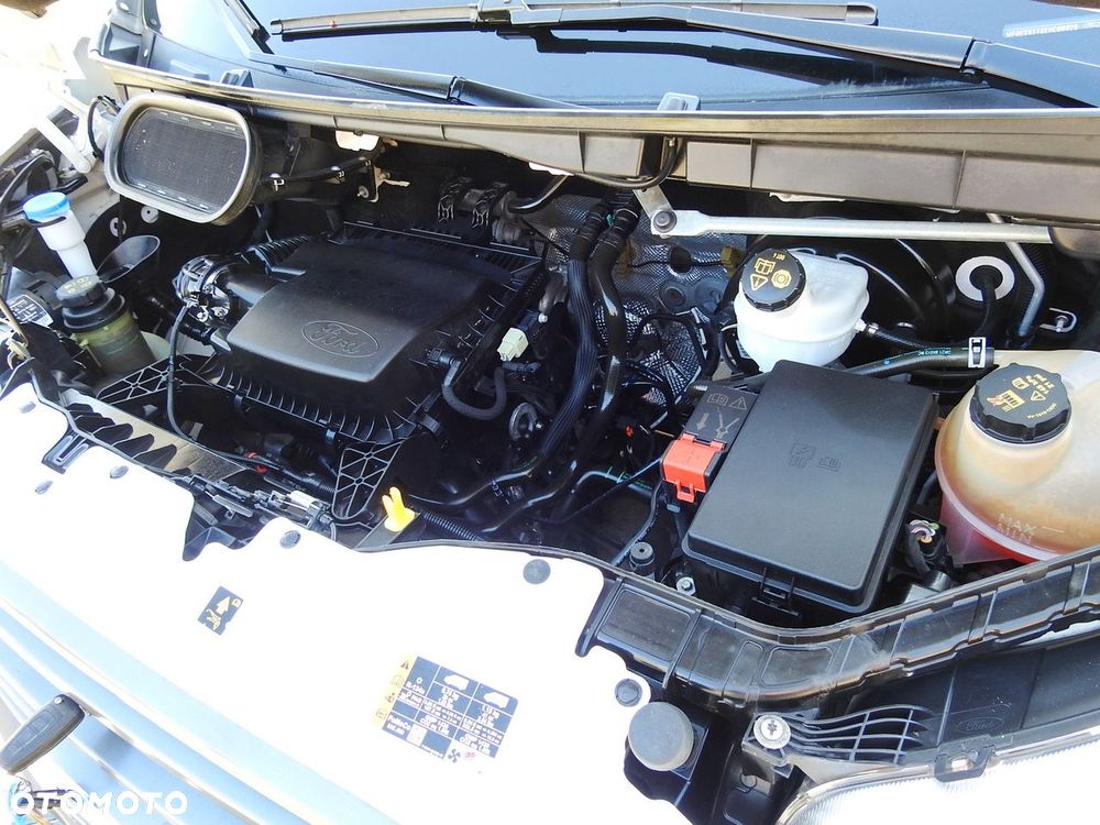Ford TRANSIT  WYWROTKA PODWÓJNA KABINA DOKA 6 MIEJSC TEMPOMAT KLIMATYZACJA  130KM - 25